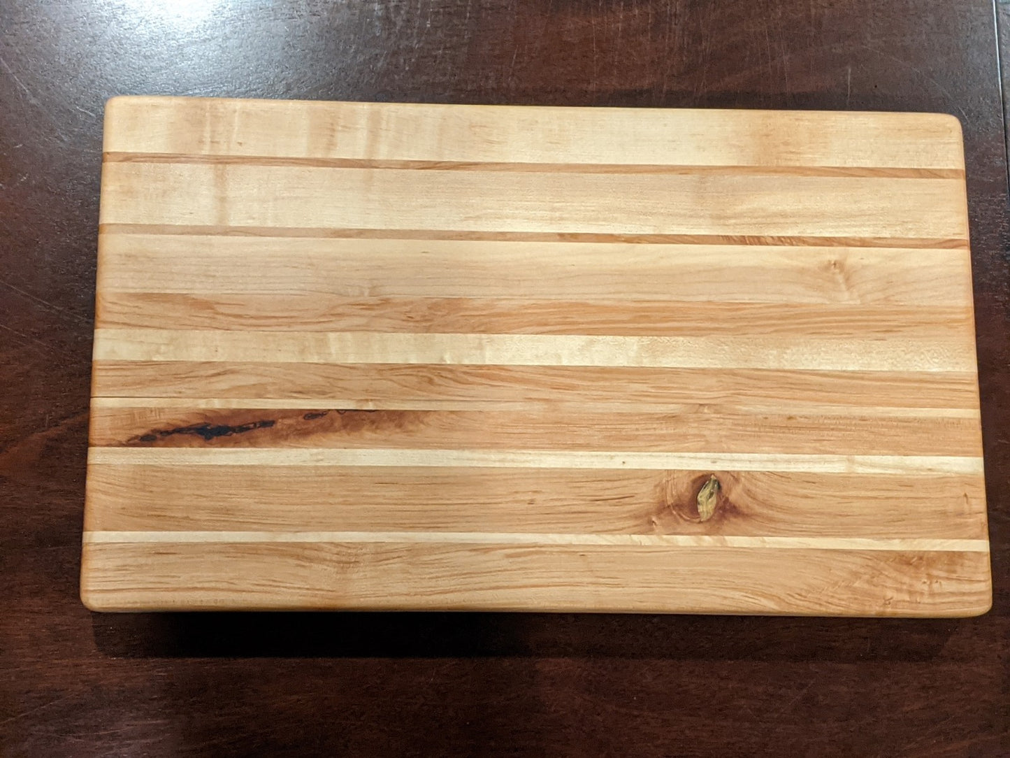 Light Wood Cutting Board